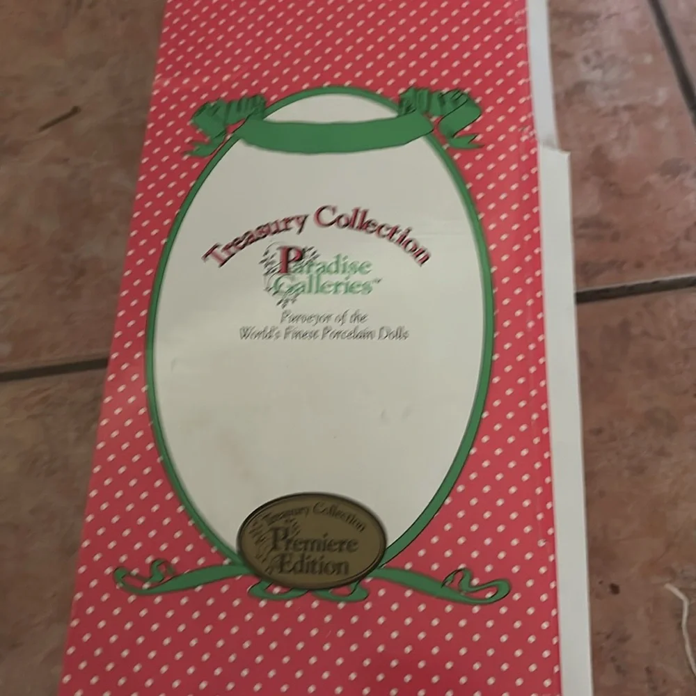 Elegant Cream Porcelain Bride Doll - Picture 7 of 8